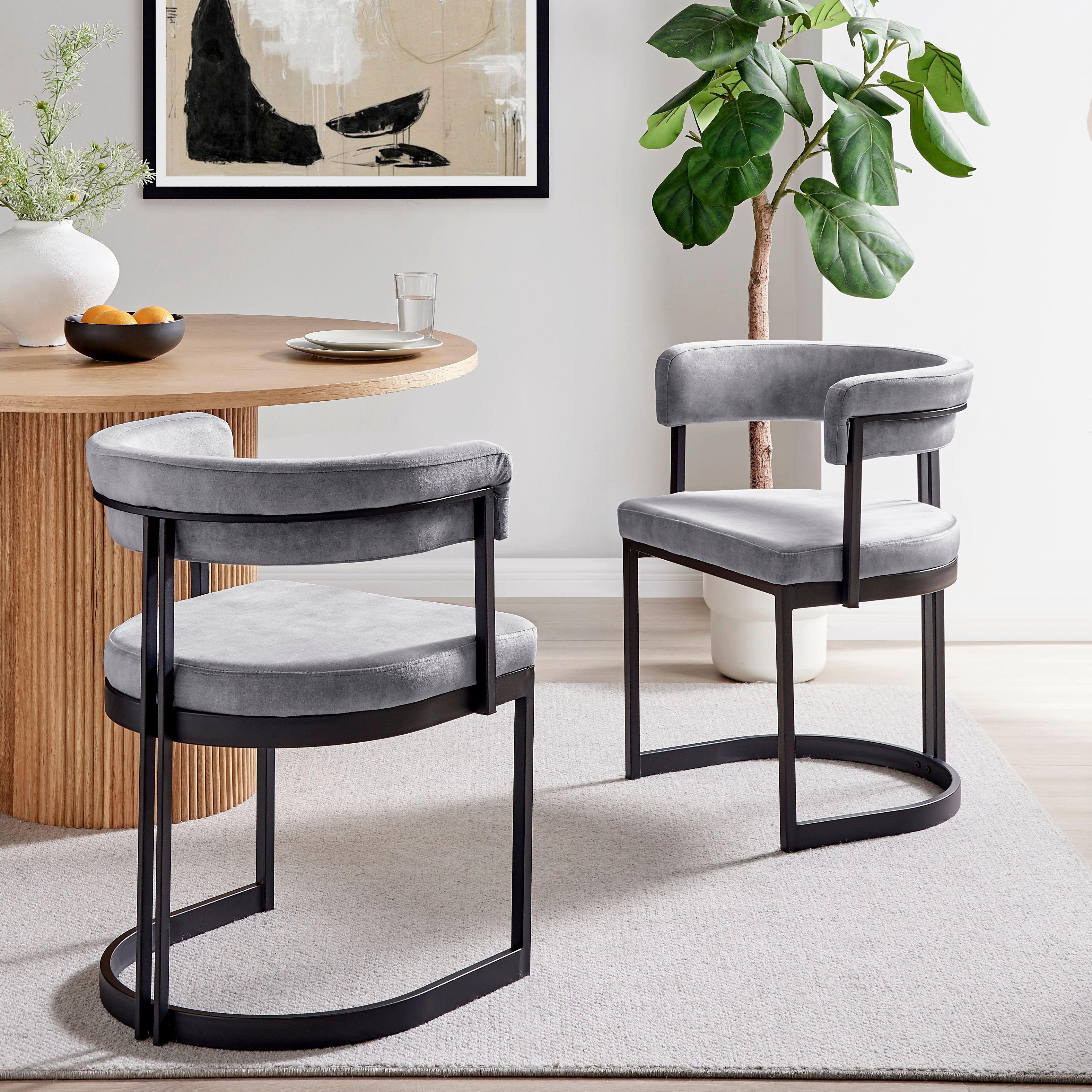 Modern Velvet Curved Dining Chair Upholstered With Soft Back & Padded Seat & Black Metal Frame Set O